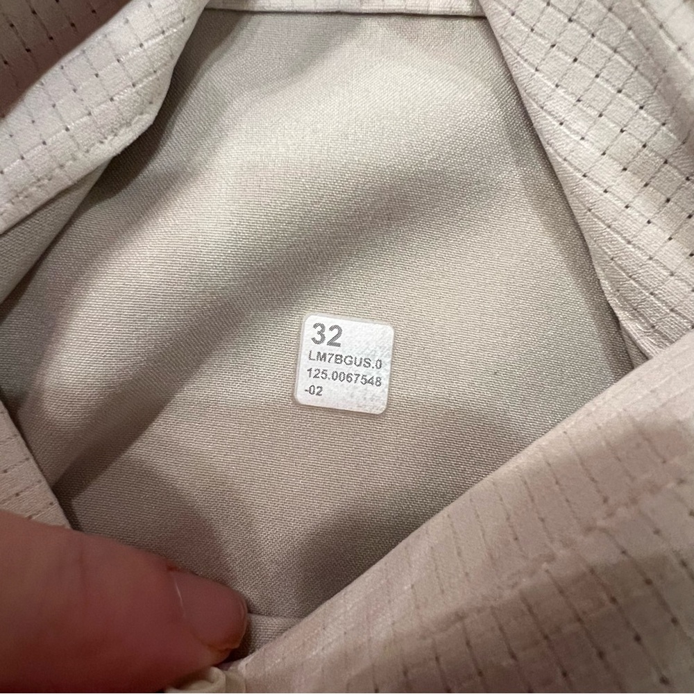 Lululemon ABC Classic-Fit Short 7" WovenAir Bone Size 32 Golf Men’s M7BGUS - Picture 8 of 8